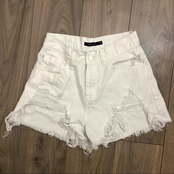 White distressed high waist shorts - Picture 1 of 4